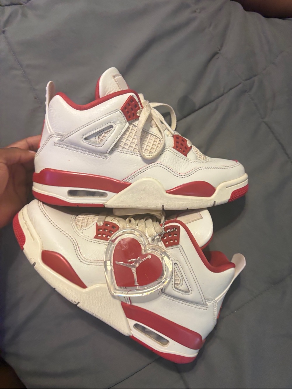White and Red valentines 4s